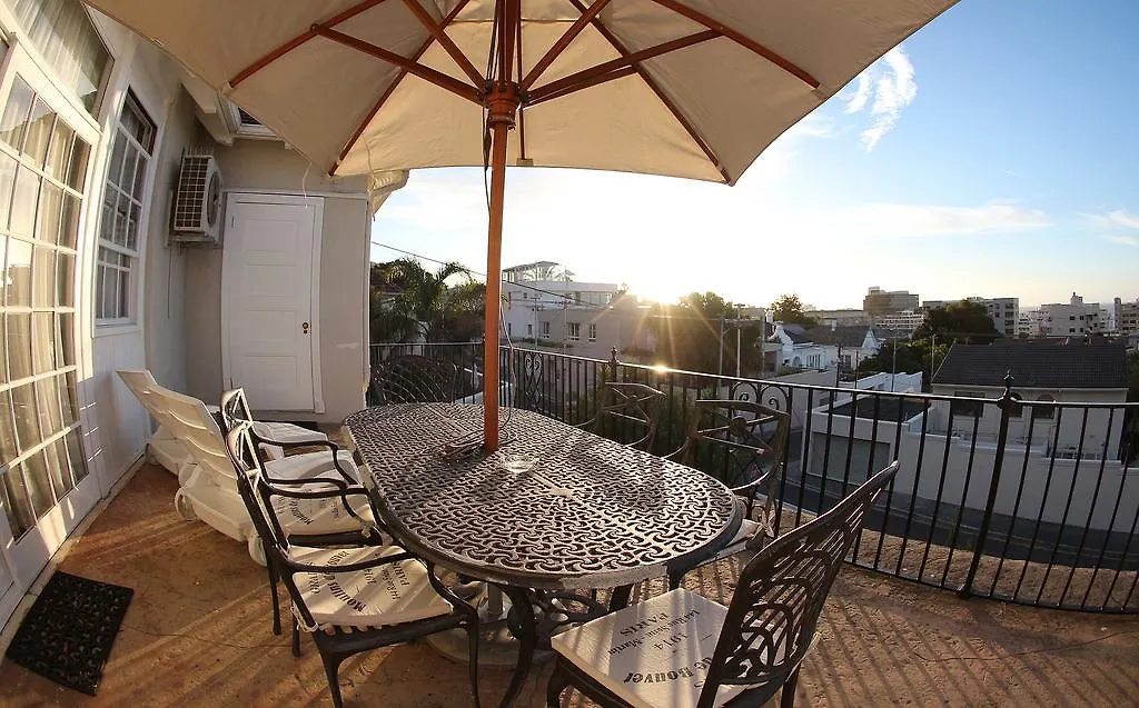 Rhonda'S Manor Boutique Guest House Cape Town
