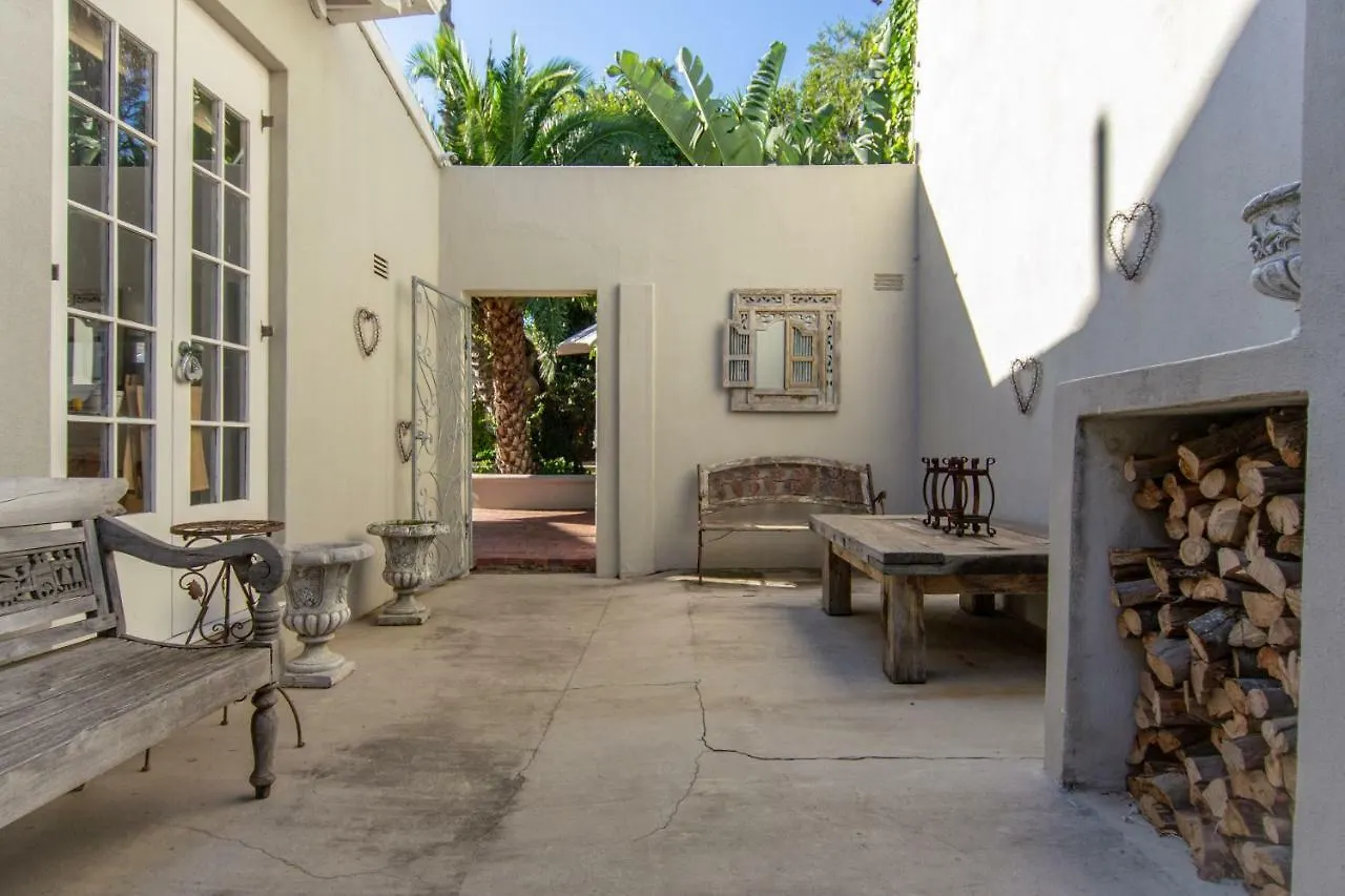Rhonda'S Manor Boutique Guest House Cape Town