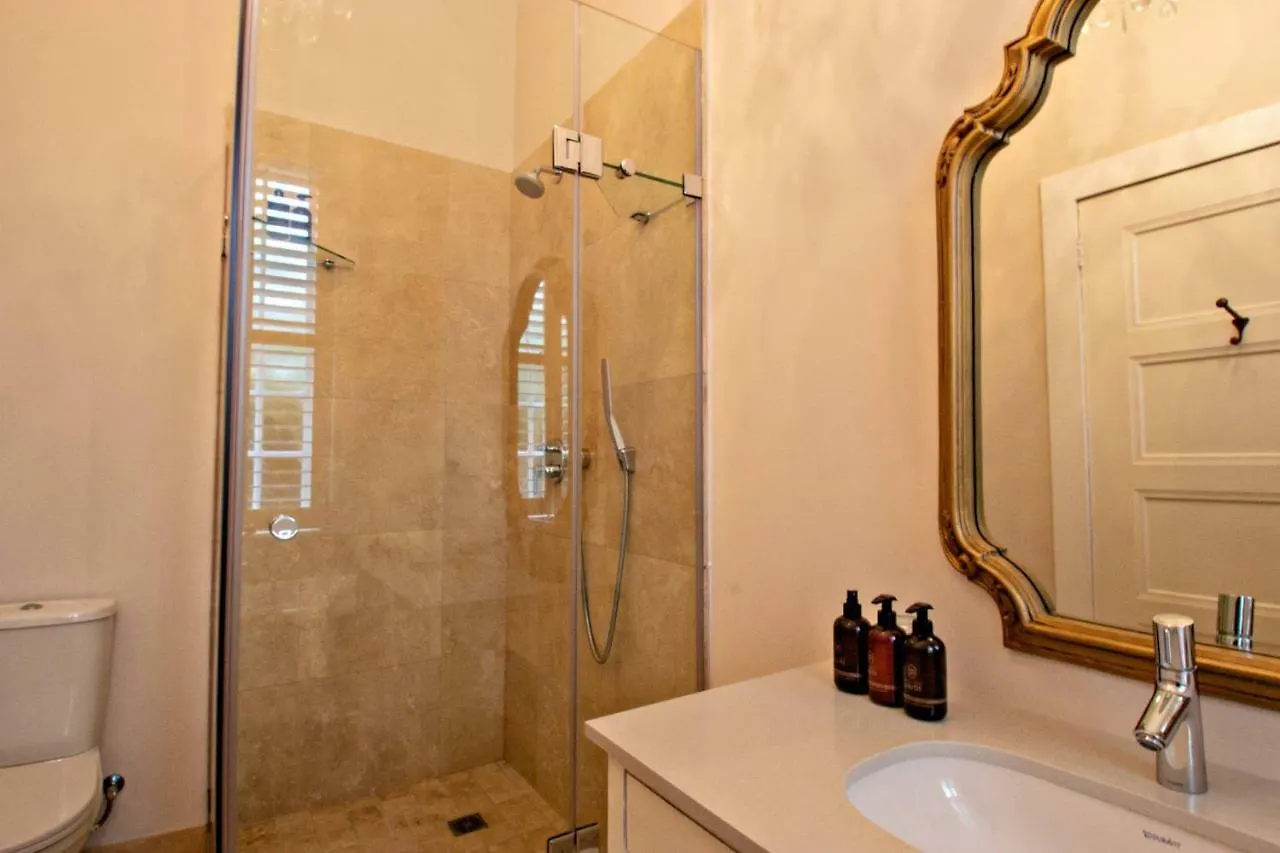 Rhonda'S Manor Boutique Guest House Cape Town