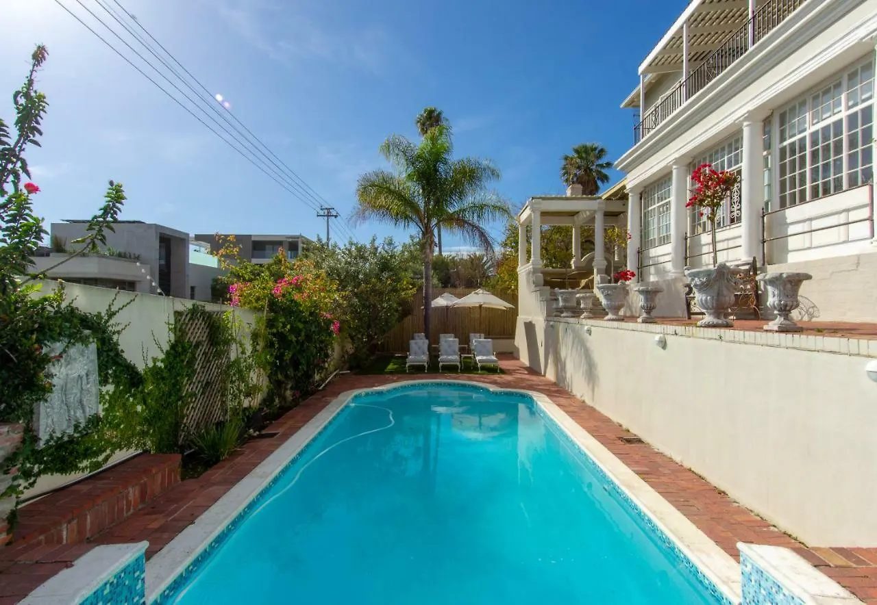Rhonda'S Manor Boutique Guest House Cape Town